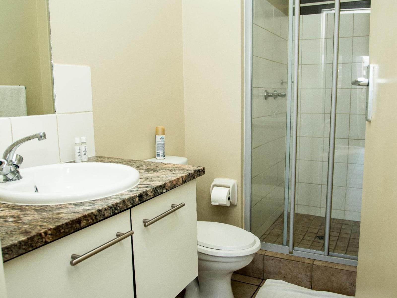 Leas Furnished Apartments - Capital Hill Pretoria Room photo