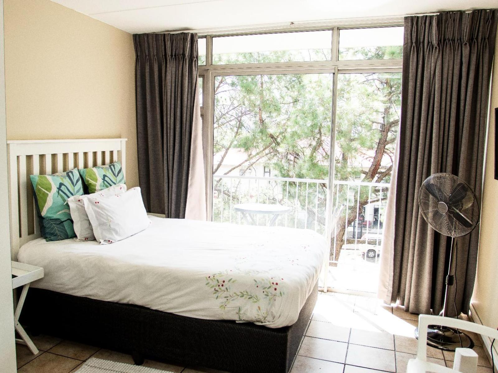 Leas Furnished Apartments - Capital Hill Pretoria Room photo