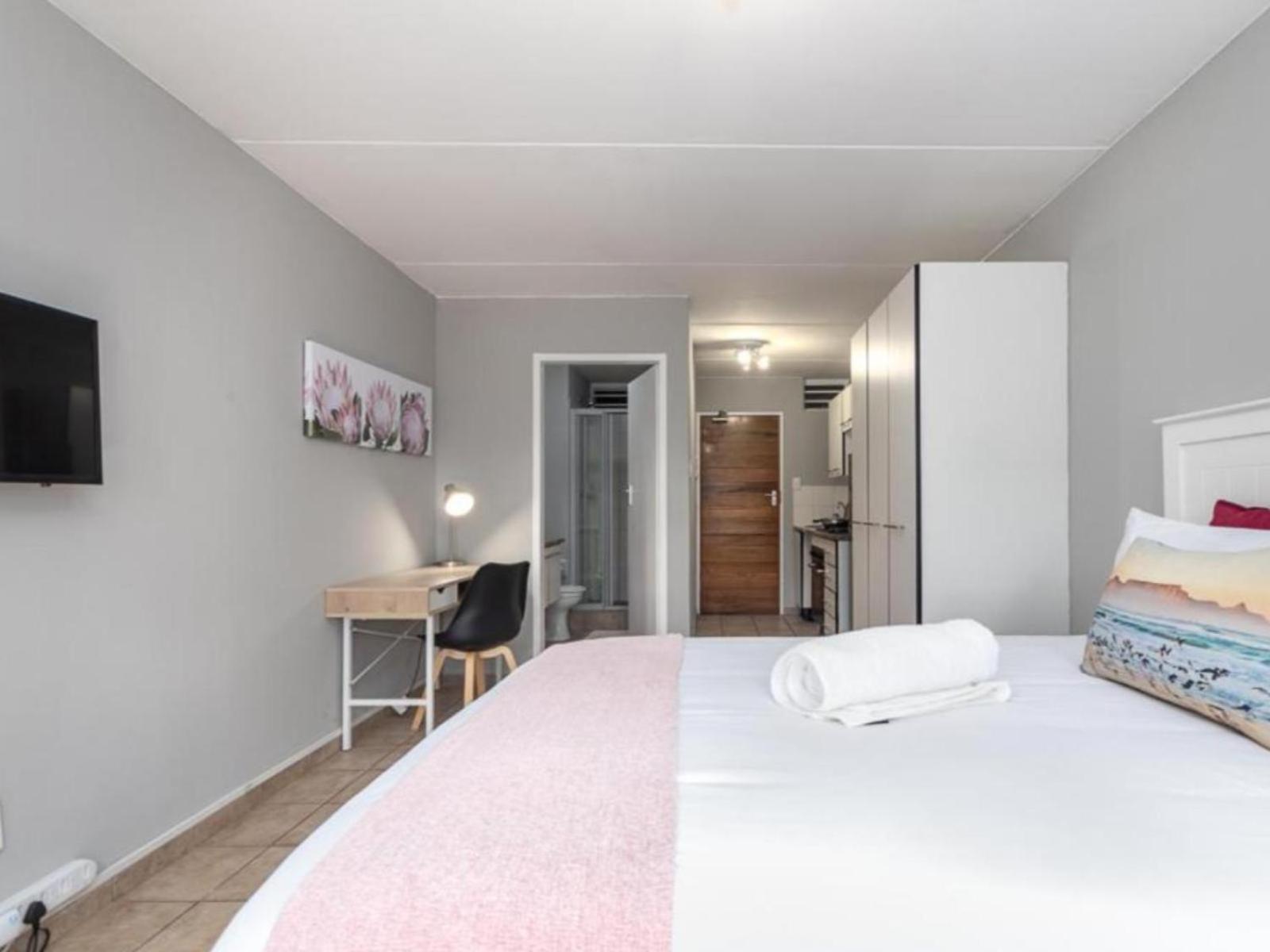 Leas Furnished Apartments - Capital Hill Pretoria Room photo