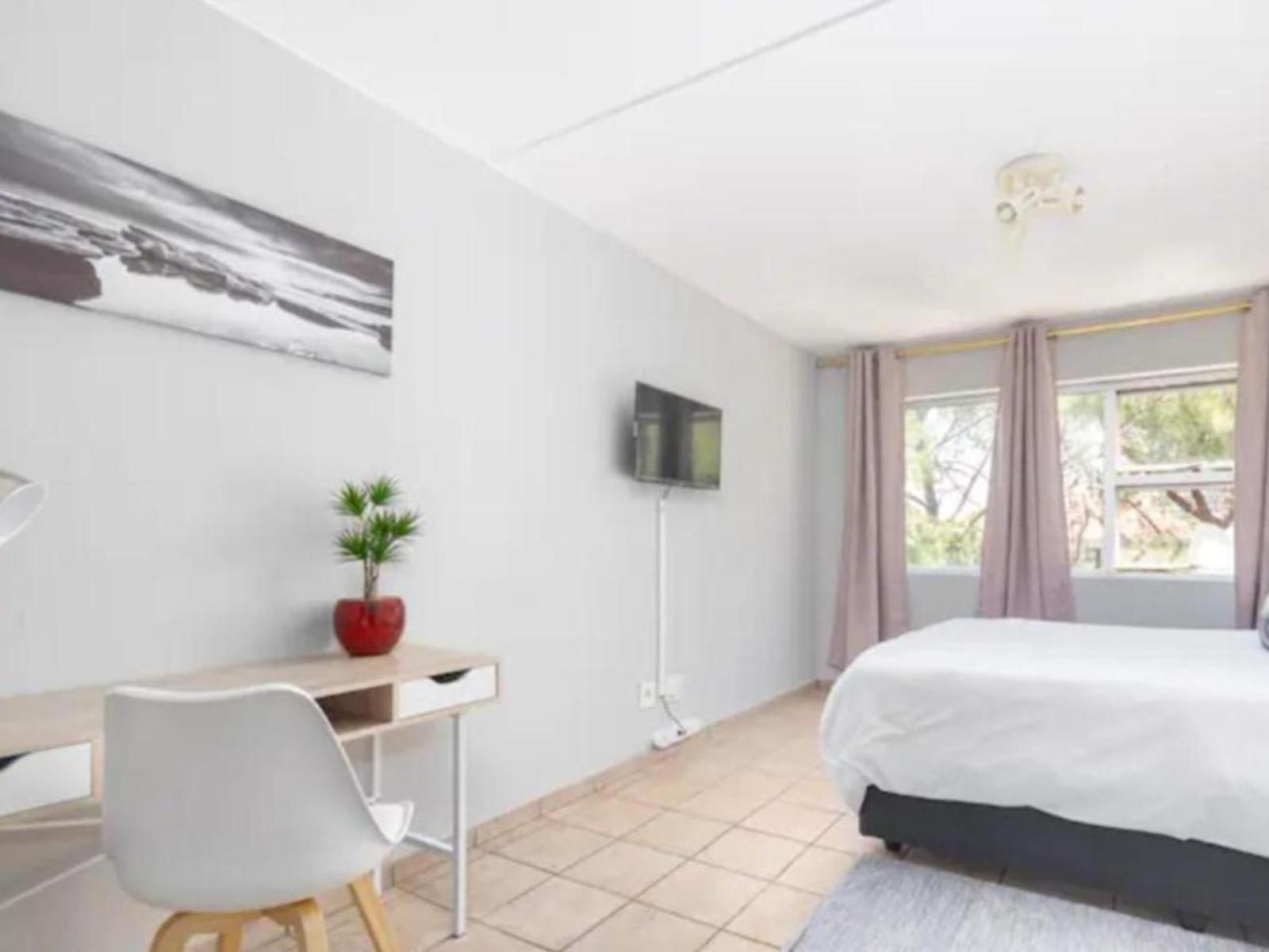 Leas Furnished Apartments - Capital Hill Pretoria Exterior photo
