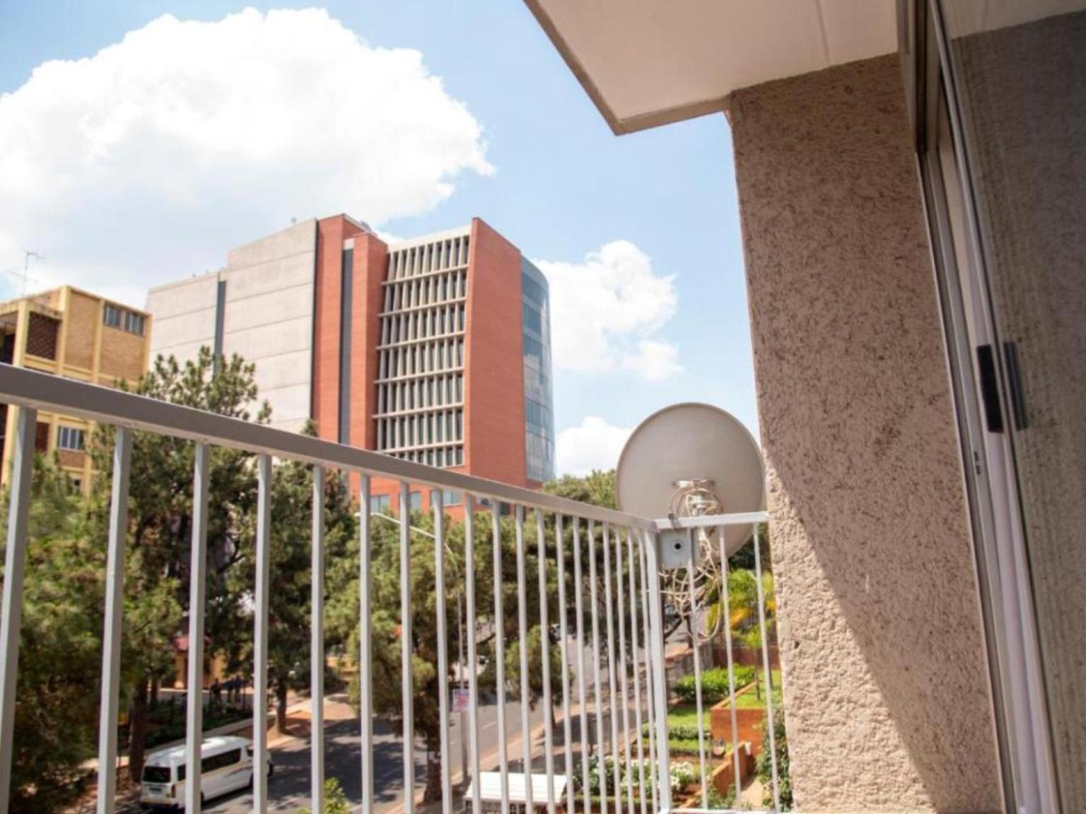 Leas Furnished Apartments - Capital Hill Pretoria Exterior photo